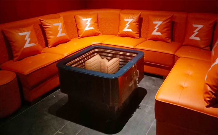 音樂酒吧包（bāo）間現代不鏽鋼方（fāng）形（xíng）小茶幾