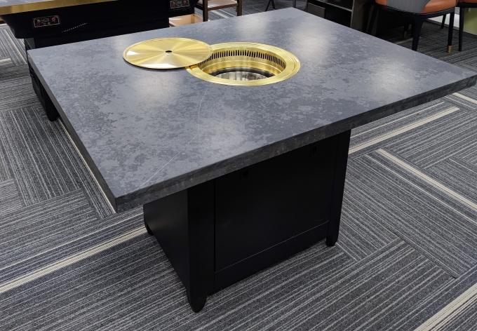 韓式烤肉店下排煙烤肉桌（zhuō）_無煙（yān）炭火烤肉桌