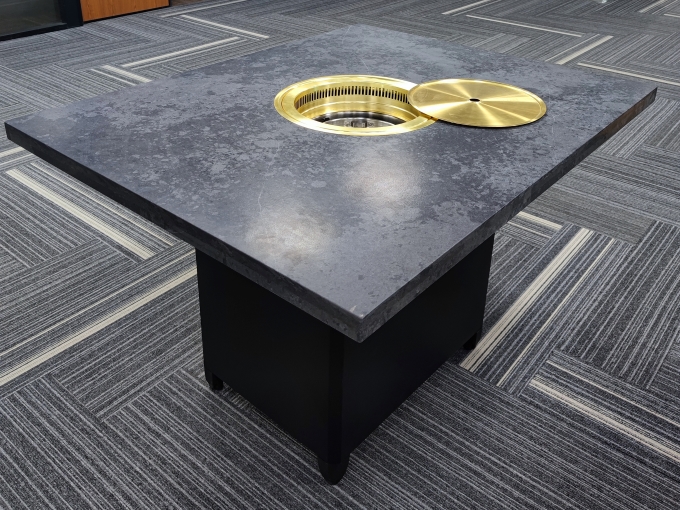 韓式烤肉（ròu）店下排煙烤肉桌_無煙（yān）炭火烤肉桌