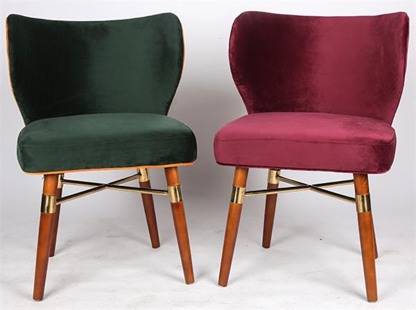 北歐實木（mù）餐椅西餐廳休（xiū）閑創（chuàng）意皮藝椅子