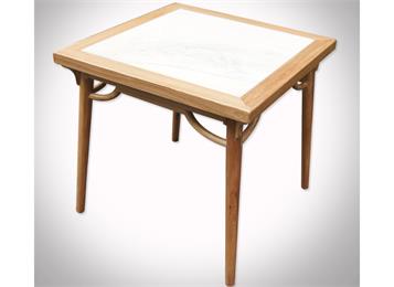 西餐廳定製特色古風家（jiā）具實木（mù）大理石四方桌