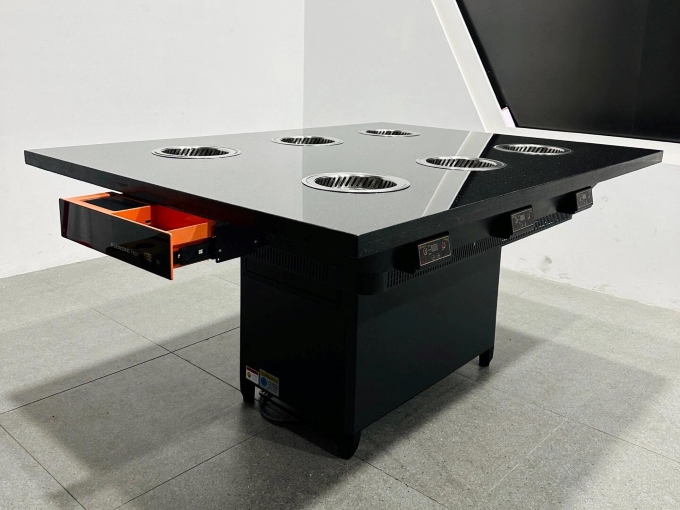 火鍋店6人（rén）位一人一鍋無（wú）煙淨化小火鍋桌