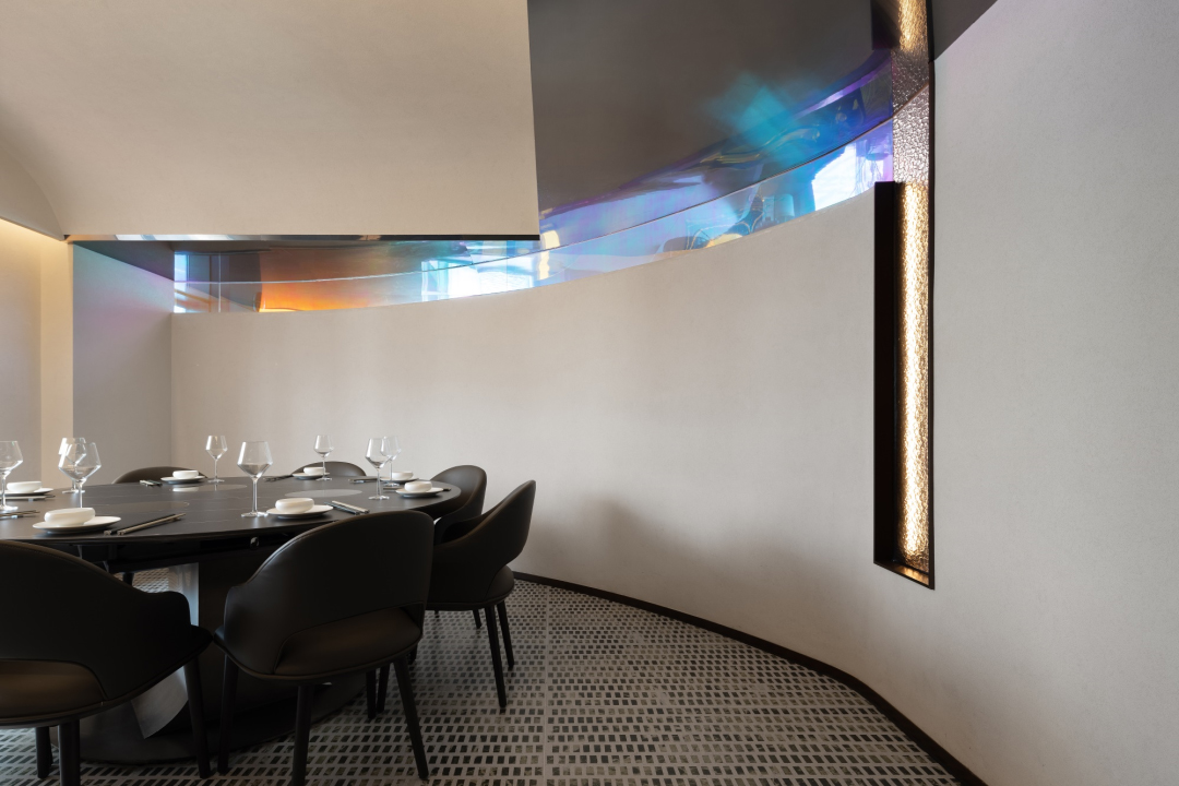 岩板（bǎn）火鍋餐桌