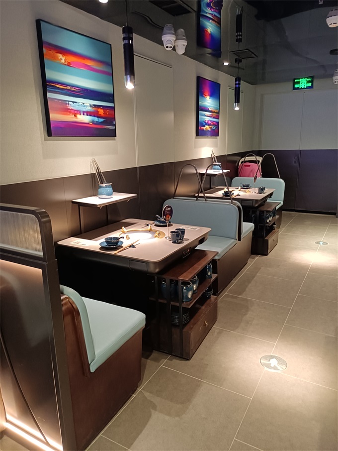 火鍋店（diàn）桌椅