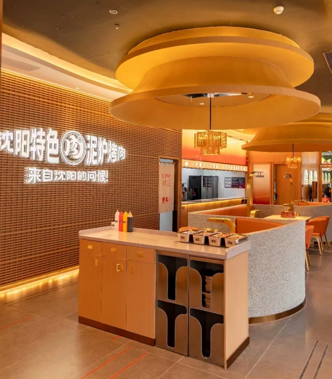 烤肉店上排煙(yān)炭(tàn)火烤肉桌