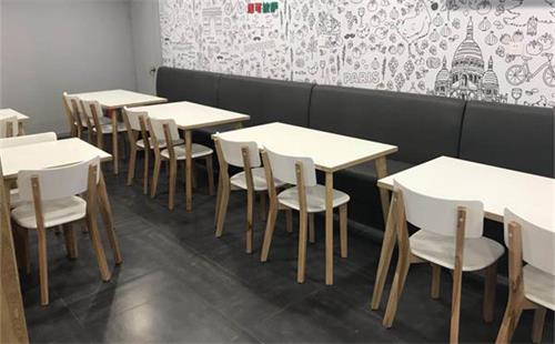 西（xī）餐廳桌椅
