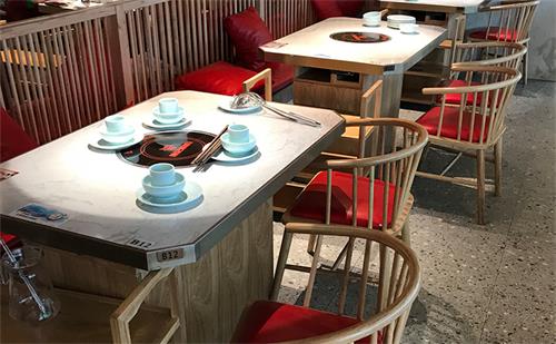 餐廳（tīng）桌椅