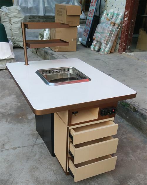 海底（dǐ）撈火鍋桌