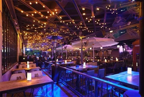 酒(jiǔ)吧吧台椅