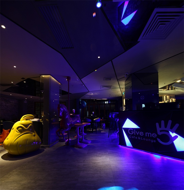 餐（cān）飲空間設計效（xiào）果圖