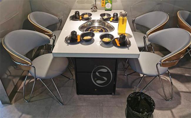 帶(dài)電磁爐一體火鍋桌子