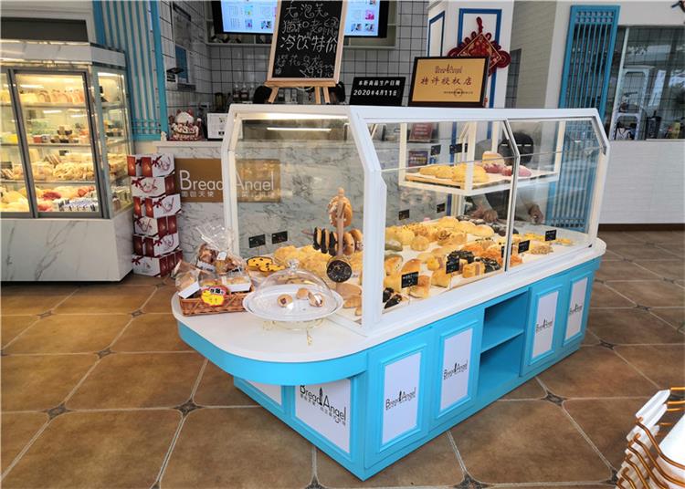 弧形烤漆中島烘焙（bèi）麵包展示（shì）櫃