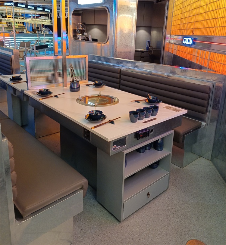 湊（còu）湊火鍋·YCC!廣州（zhōu）天宜店火鍋桌椅