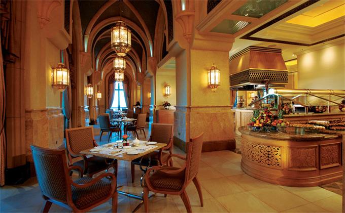 酒店餐（cān）廳家（jiā）具