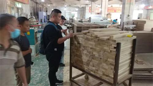 卡旺卡餐飲公司（sī）考（kǎo）察海德利家具