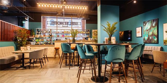 酒（jiǔ）吧家具