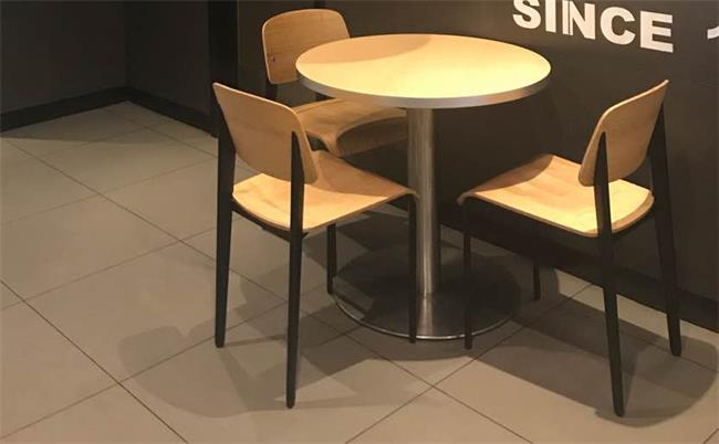 時(shí)尚休閑(xián)食(shí)堂桌椅