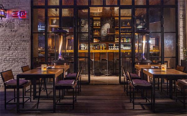 酒吧桌椅（yǐ）