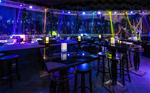 酒吧桌（zhuō）吧椅