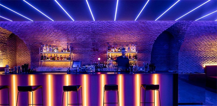 酒吧空間設計效（xiào）果圖